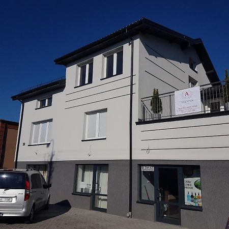 Arkadia Hostel Mlawa Eksteriør bilde